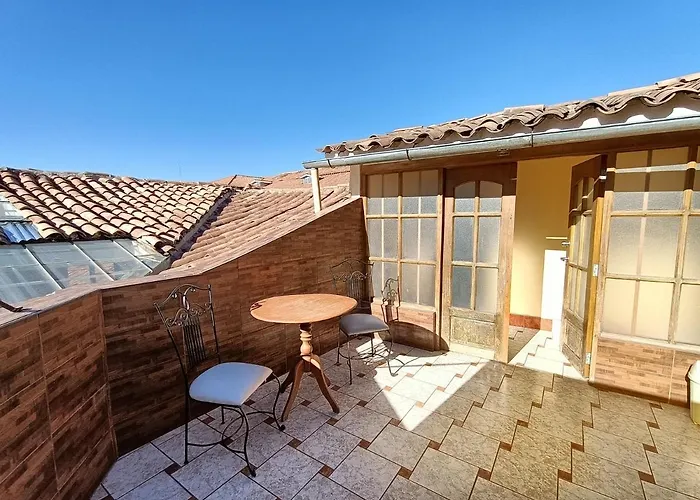 Hotel Uchu - *